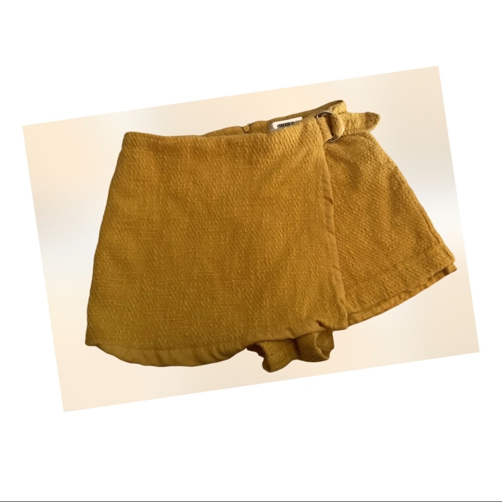 FOREVER 21- Skort XS gold color.